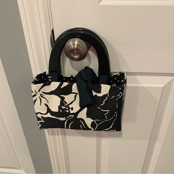 NWOT Never used! 
Beautiful bag 
Black/white design 
Black wooden handles. - Picture 2 of 11